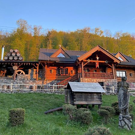 Koliba U Rytiera Villa Zvolen Ngoại thất bức ảnh